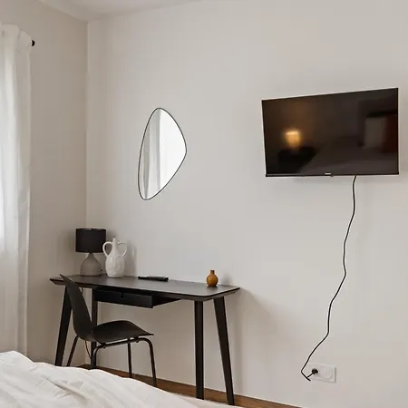 度假居 Maison Renovee De Gamme - 4 Chambres, Terrasse, Parking 蒙蒂尼