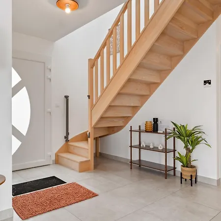 Maison Renovee De Gamme - 4 Chambres, Terrasse, Parking 度假居 *